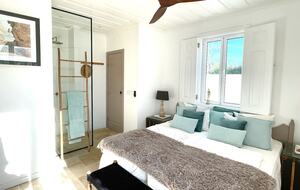 Amorzinho Do Vau | Historic Villa With Direct Beach Access - Portimao, Portugal