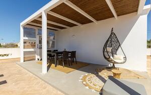 Amorzinho Do Vau | Historic Villa With Direct Beach Access - Portimao, Portugal