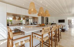 Amorzinho Do Vau | Historic Villa With Direct Beach Access - Portimao, Portugal