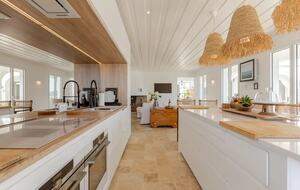 Amorzinho Do Vau | Historic Villa With Direct Beach Access - Portimao, Portugal