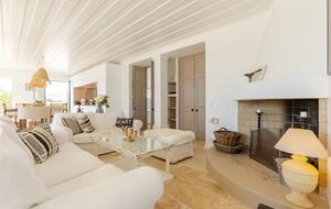 Amorzinho Do Vau | Historic Villa With Direct Beach Access - Portimao, Portugal