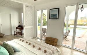 Amorzinho Do Vau | Historic Villa With Direct Beach Access - Portimao, Portugal