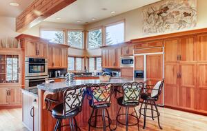 Frisco Mountain View Retreat | Close to 5 Ski Resorts - Frisco, Colorado