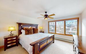 Main floor master with incredible views - en suite