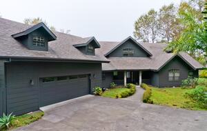 Magical Hawaiian Cloud Forest Estate - Kailua, Hawaii