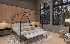 Blue Valley Chalet - Moving Mountains - Breckenridge, Colorado