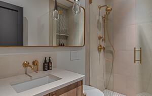 Blue Valley Chalet - Moving Mountains - Breckenridge, Colorado