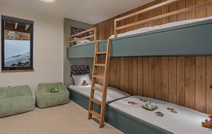 Blue Valley Chalet - Moving Mountains - Breckenridge, Colorado