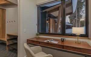 Blue Valley Chalet - Moving Mountains - Breckenridge, Colorado