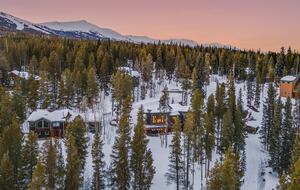 Blue Valley Chalet - Moving Mountains - Breckenridge, Colorado