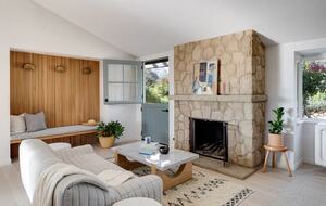 Four Feathers Farmhouse Villa - Montecito, California