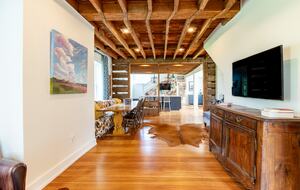 Stunning Renovated 1837 Farmhouse - Bellefonte, Pennsylvania