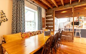 Stunning Renovated 1837 Farmhouse - Bellefonte, Pennsylvania