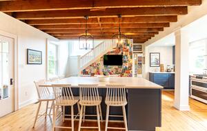 Stunning Renovated 1837 Farmhouse - Bellefonte, Pennsylvania