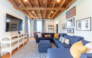 Stunning Renovated 1837 Farmhouse - Bellefonte, Pennsylvania