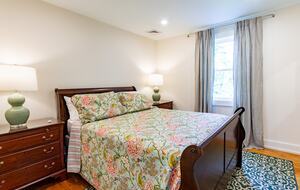 Stunning Renovated 1837 Farmhouse - Bellefonte, Pennsylvania