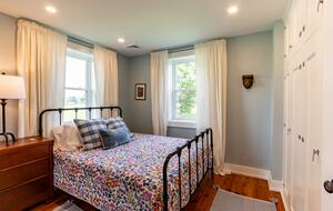 Stunning Renovated 1837 Farmhouse - Bellefonte, Pennsylvania