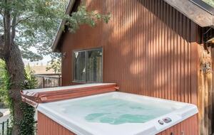 Lake Arrowhead Lake View Getaway - Lake Arrowhead, California