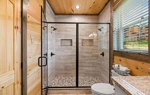 Luxury Cabin GETAWAY-Location-View-HotTub+more - Sevierville, Tennessee