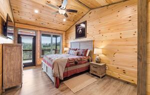 Luxury Cabin GETAWAY-Location-View-HotTub+more - Sevierville, Tennessee