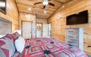 Luxury Cabin GETAWAY-Location-View-HotTub+more - Sevierville, Tennessee