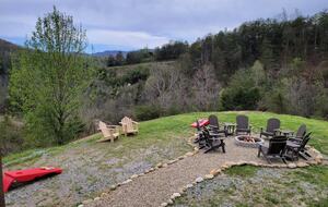 Luxury Cabin GETAWAY-Location-View-HotTub+more - Sevierville, Tennessee