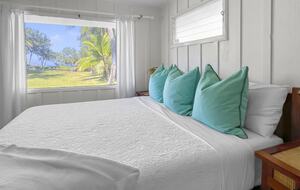 Kai Mele | Beachside Bungalow - Kailua, Hawaii