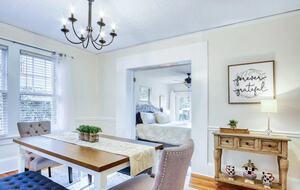 Historic Charm, Modern Comfort - Jacksonville, Florida