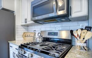 Historic Charm, Modern Comfort - Jacksonville, Florida