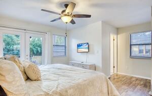 Historic Charm, Modern Comfort - Jacksonville, Florida