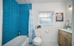 Coastal Comfort: Stylish Jacksonville Beach House - Jacksonville Beach, Florida