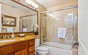 Big Kahuna Stunning Retreat - Waikoloa Village, Hawaii