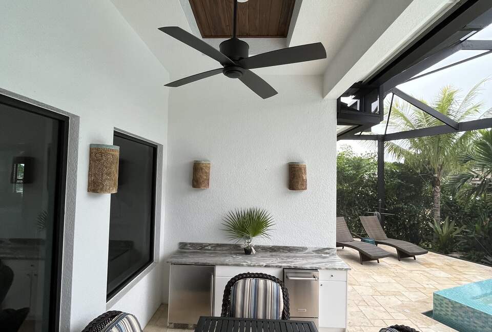 Waterfront Sanctuary at the Tip of the Canal | Marco Island - Marco Island, Florida