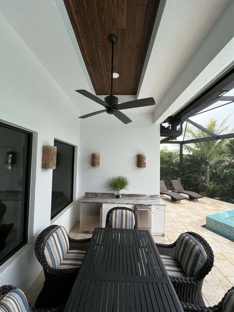 Waterfront Sanctuary at the Tip of the Canal | Marco Island - Marco Island, Florida