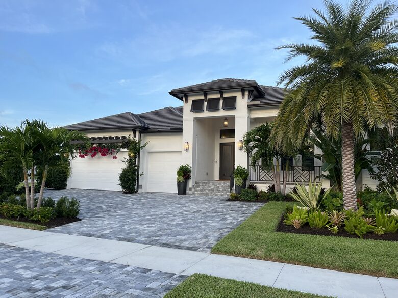 Waterfront Sanctuary at the Tip of the Canal | Marco Island - Marco Island, Florida