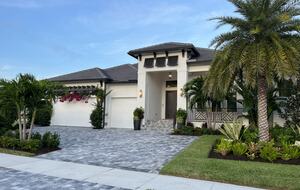 Waterfront Sanctuary at the Tip of the Canal | Marco Island - Marco Island, Florida