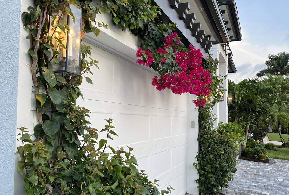 Waterfront Sanctuary at the Tip of the Canal | Marco Island - Marco Island, Florida