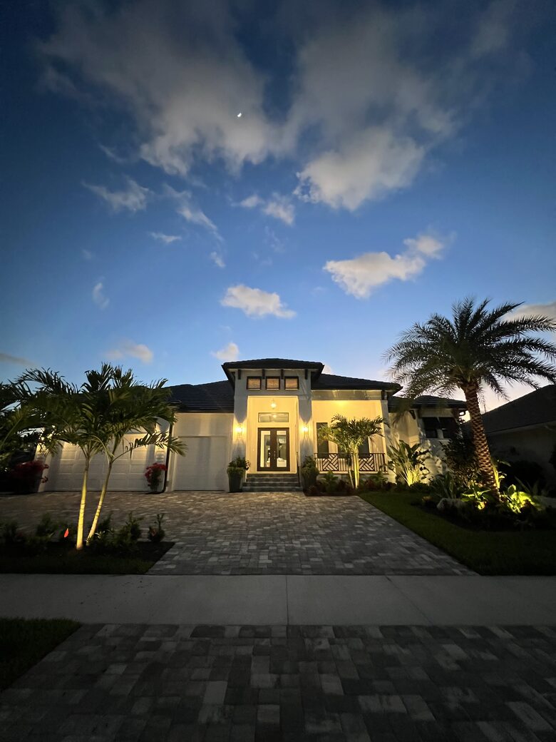 Waterfront Sanctuary at the Tip of the Canal | Marco Island - Marco Island, Florida