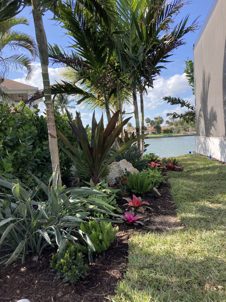 Waterfront Sanctuary at the Tip of the Canal | Marco Island - Marco Island, Florida