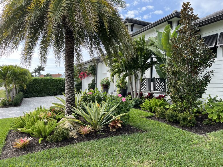 Waterfront Sanctuary at the Tip of the Canal | Marco Island - Marco Island, Florida