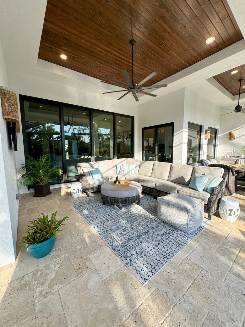 Waterfront Sanctuary at the Tip of the Canal | Marco Island - Marco Island, Florida