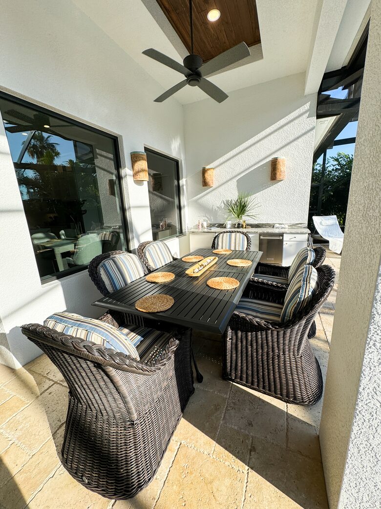 Waterfront Sanctuary at the Tip of the Canal | Marco Island - Marco Island, Florida