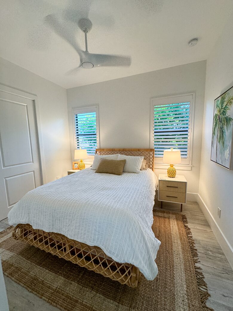 Waterfront Sanctuary at the Tip of the Canal | Marco Island - Marco Island, Florida