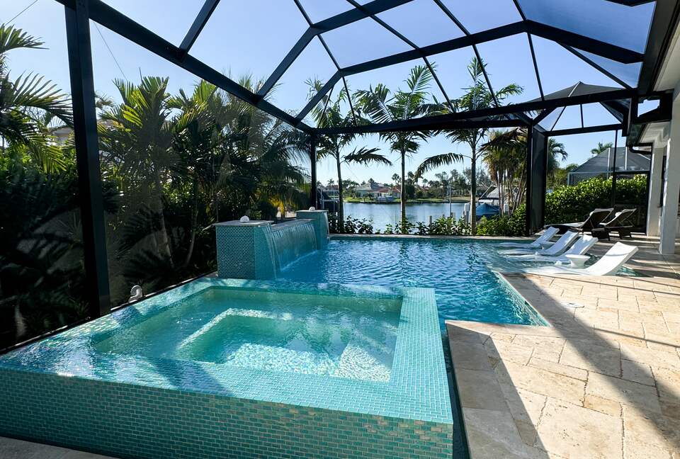 Waterfront Sanctuary at the Tip of the Canal | Marco Island - Marco Island, Florida