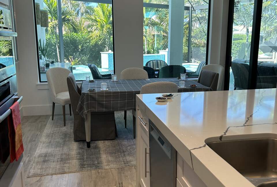 Waterfront Sanctuary at the Tip of the Canal | Marco Island - Marco Island, Florida