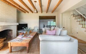 Hudson River Cottage with Scenic Views & Gardens - Saugerties, New York