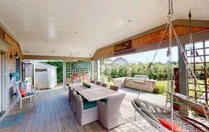 Stowaways - Nantucket, Massachusetts