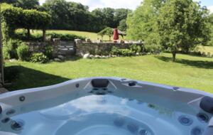 Lavender Hill Estate | Private 37 acres,1.5 hour from NYC, Heated Pool, Jacuzzi - Pine Bush, New York