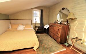 Lavender Hill Estate | Private 37 acres,1.5 hour from NYC, Heated Pool, Jacuzzi - Pine Bush, New York