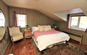 Lavender Hill Estate | Private 37 acres,1.5 hour from NYC, Heated Pool, Jacuzzi - Pine Bush, New York